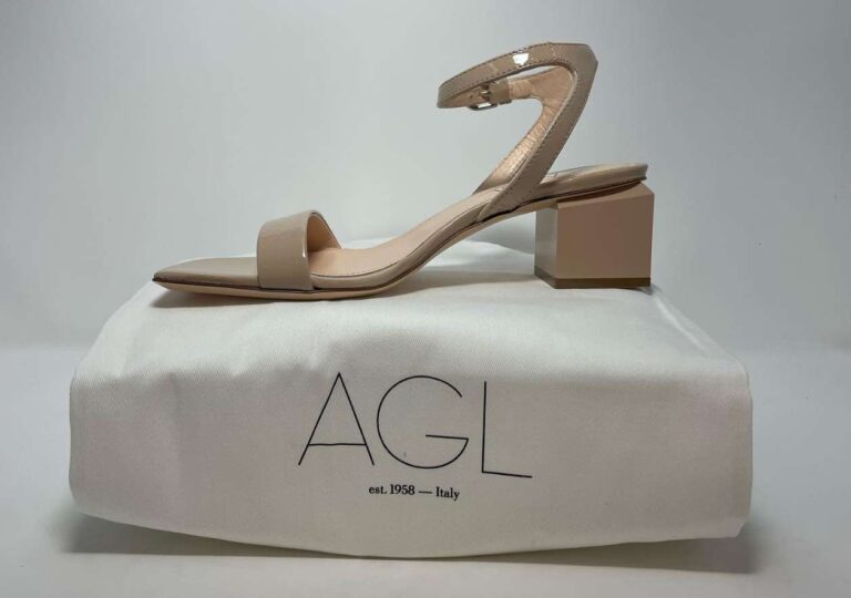 Notes Alexandria women’s shoe store thriving in Old Town ALXnow