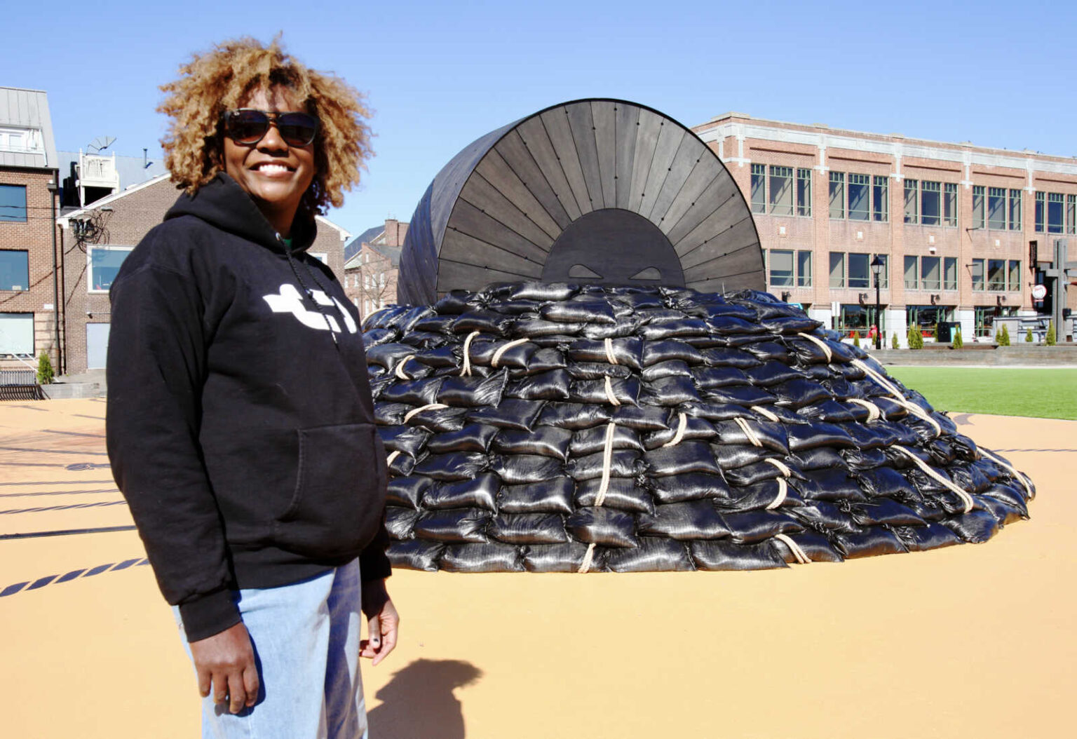 Durrett Artist Nekisha Durrett brings ‘Break Water’ to Alexandria waterfront ...