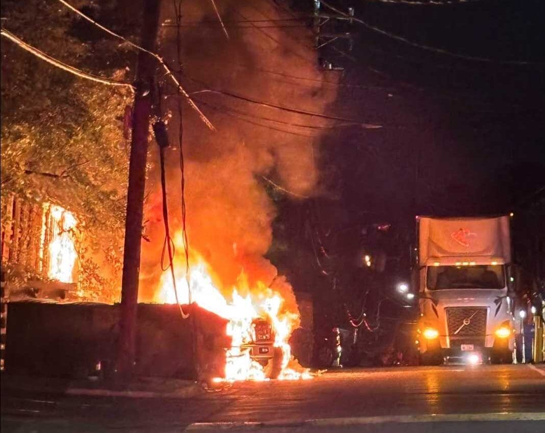 Delivery truck hits power line, sparking fire behind Shoppes at Foxchase