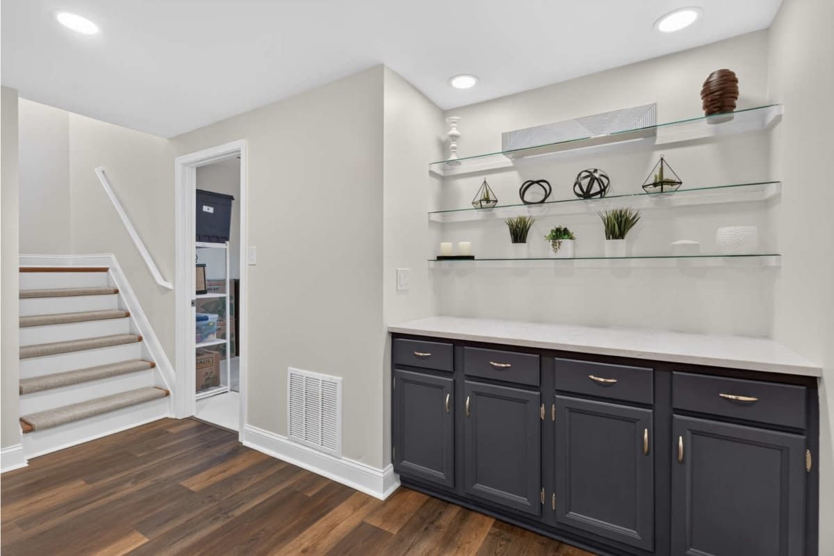 6636 Greenleigh Lane