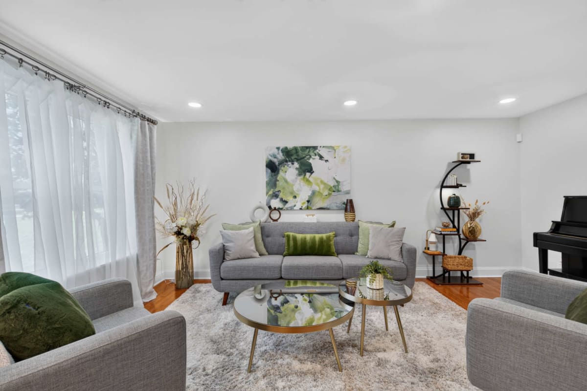 6636 Greenleigh Lane