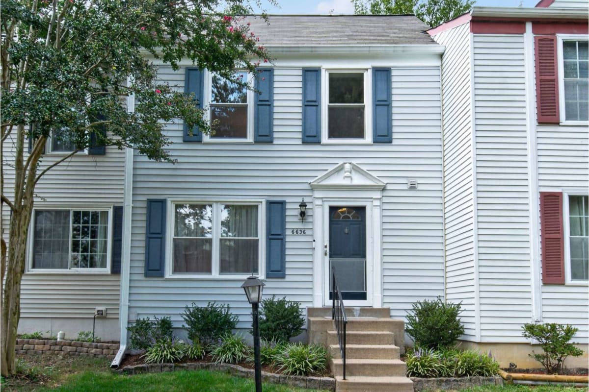 6636 Greenleigh Lane