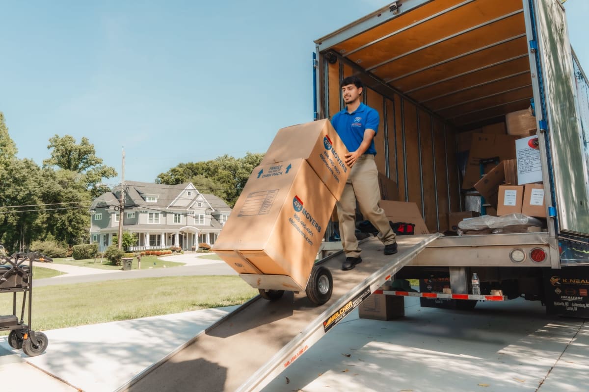 Image from Best movers in Alexandria, VA? Inside 495 Movers’ 17-year run